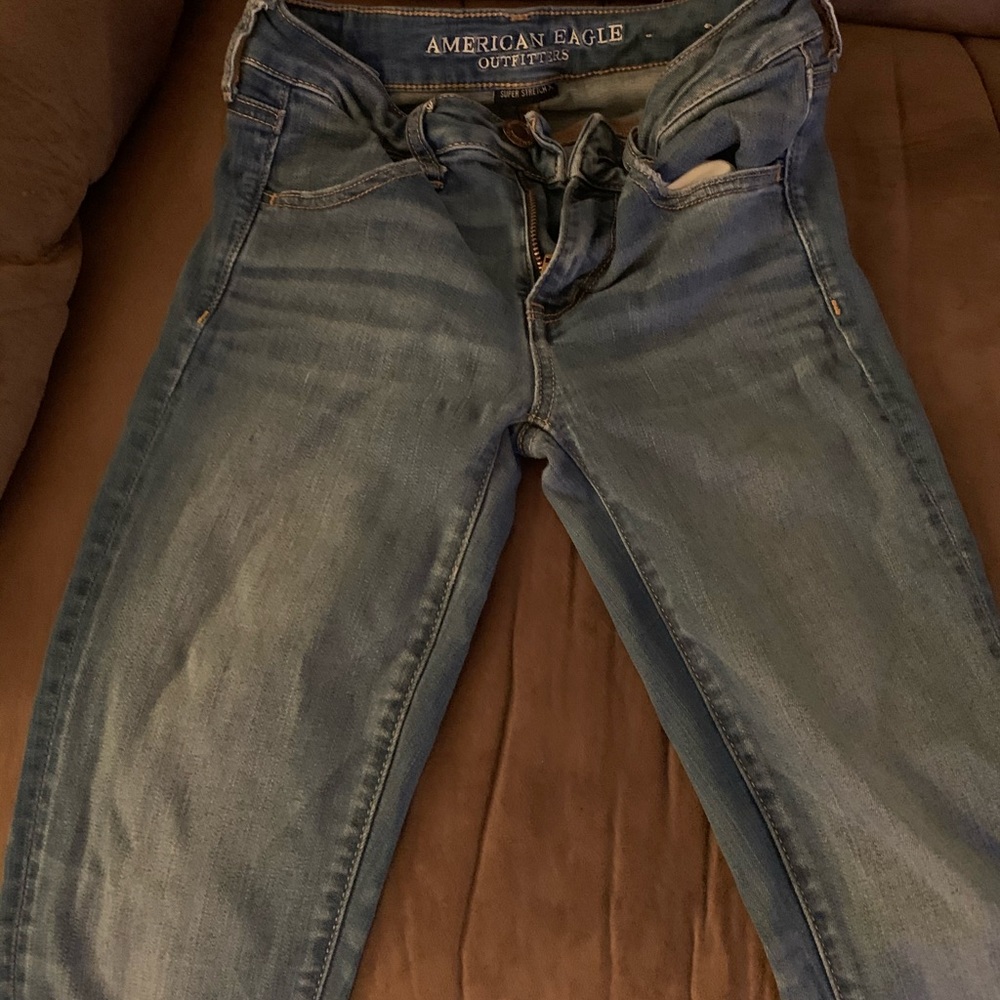 Size 2 American Eagle skinny jeans